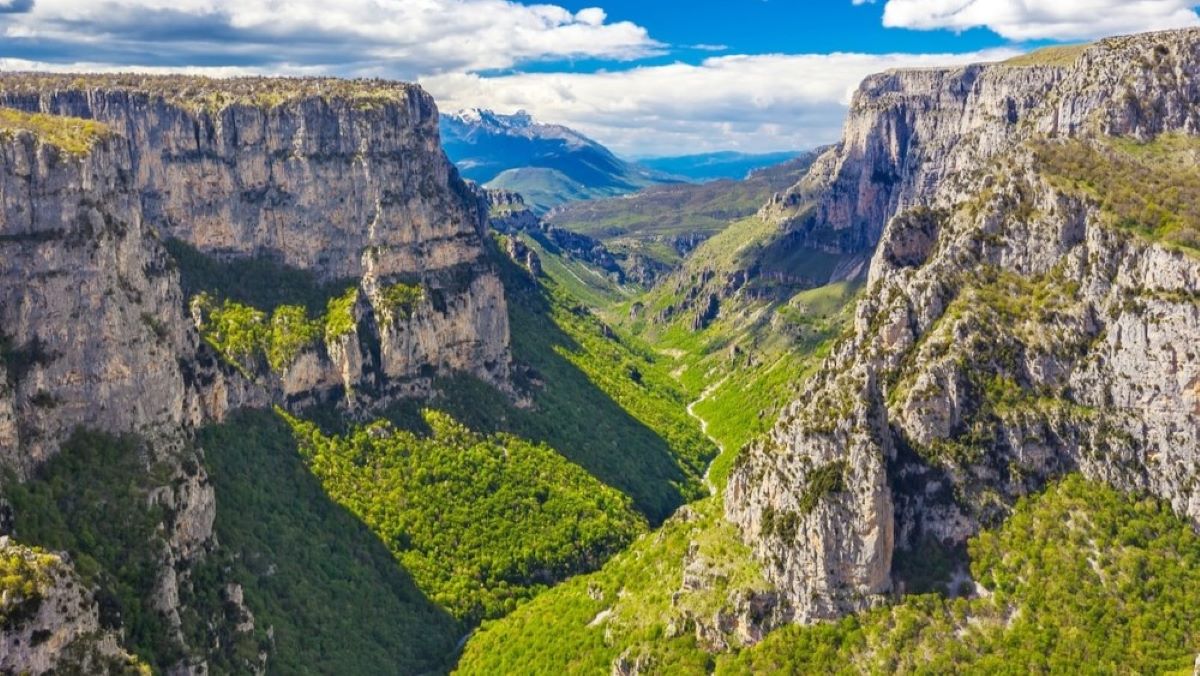 Οδοιπορικό στα Ζαγοροχώρια και το Φαράγγι του Βίκου από τον Ορειβατικό Σύλλογο Καλαμάτας