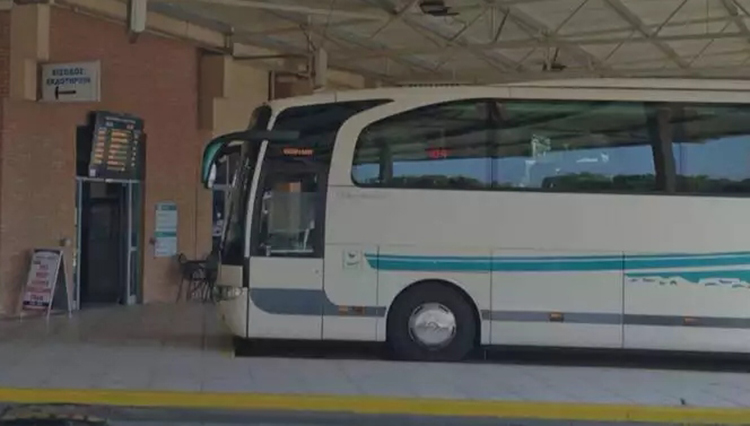 Επιτέθηκαν με πέτρες σε λεωφορείο που εκτελούσε το δρομολόγιο Καλαμάτα – Αθήνα