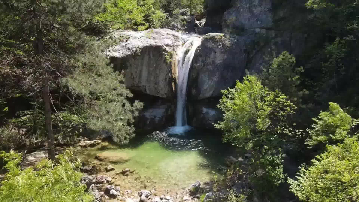 Οι μυθικοί καταρράκτες Ορλιάς στον Όλυμπο (Βίντεο)