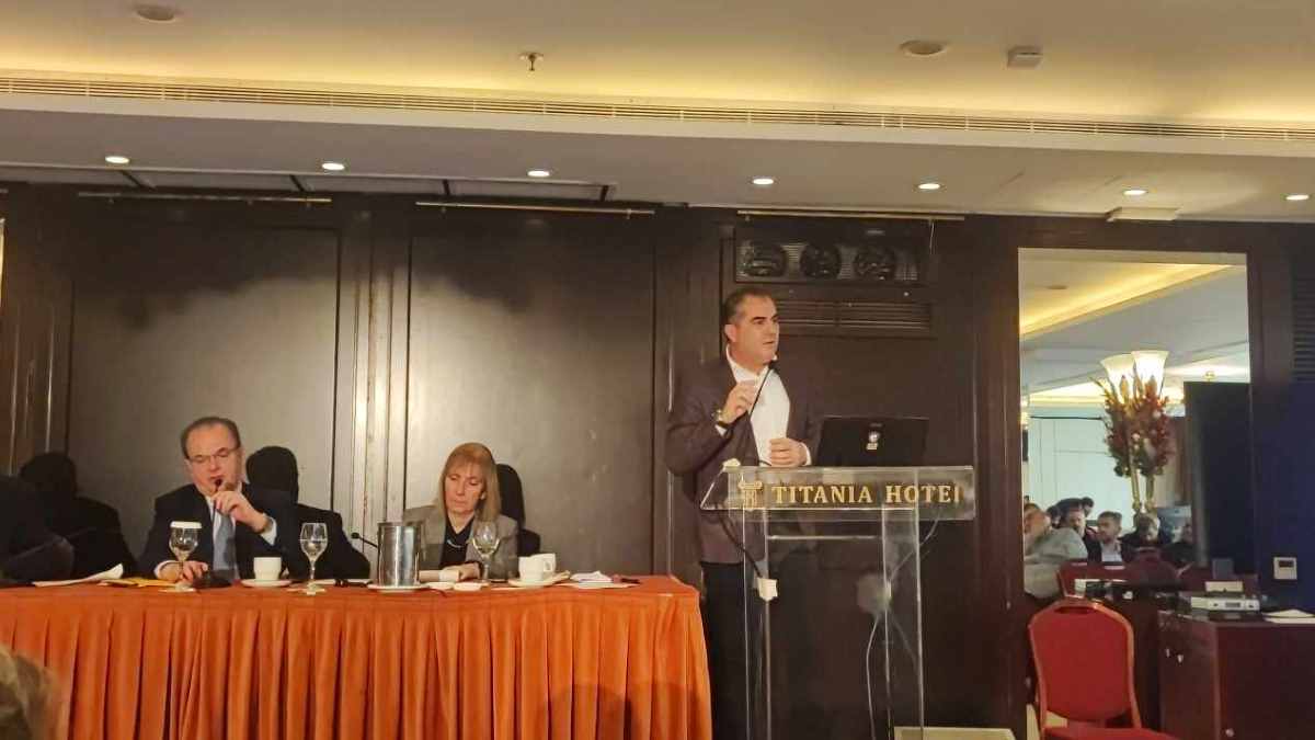 Καλαμάτα: Ο Θανάσης Βασιλόπουλος  στην έκτακτη συνεδρίαση της Ένωσης ΔΕΥΑ