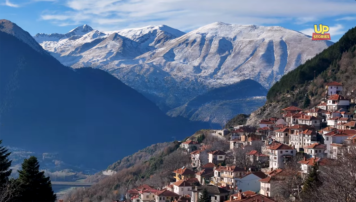Ο απόλυτος χριστουγεννιάτικος προορισμός – Δεν θεωρείται τυχαία το ομορφότερο χωριό της Ελλάδας