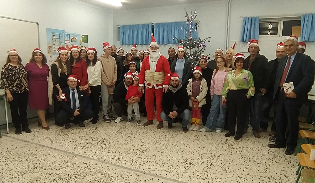 ΣΔΕ Ναυπλίου: Ξανάγιναν παιδιά και καλωσόρισαν τον Άι-Βασίλη