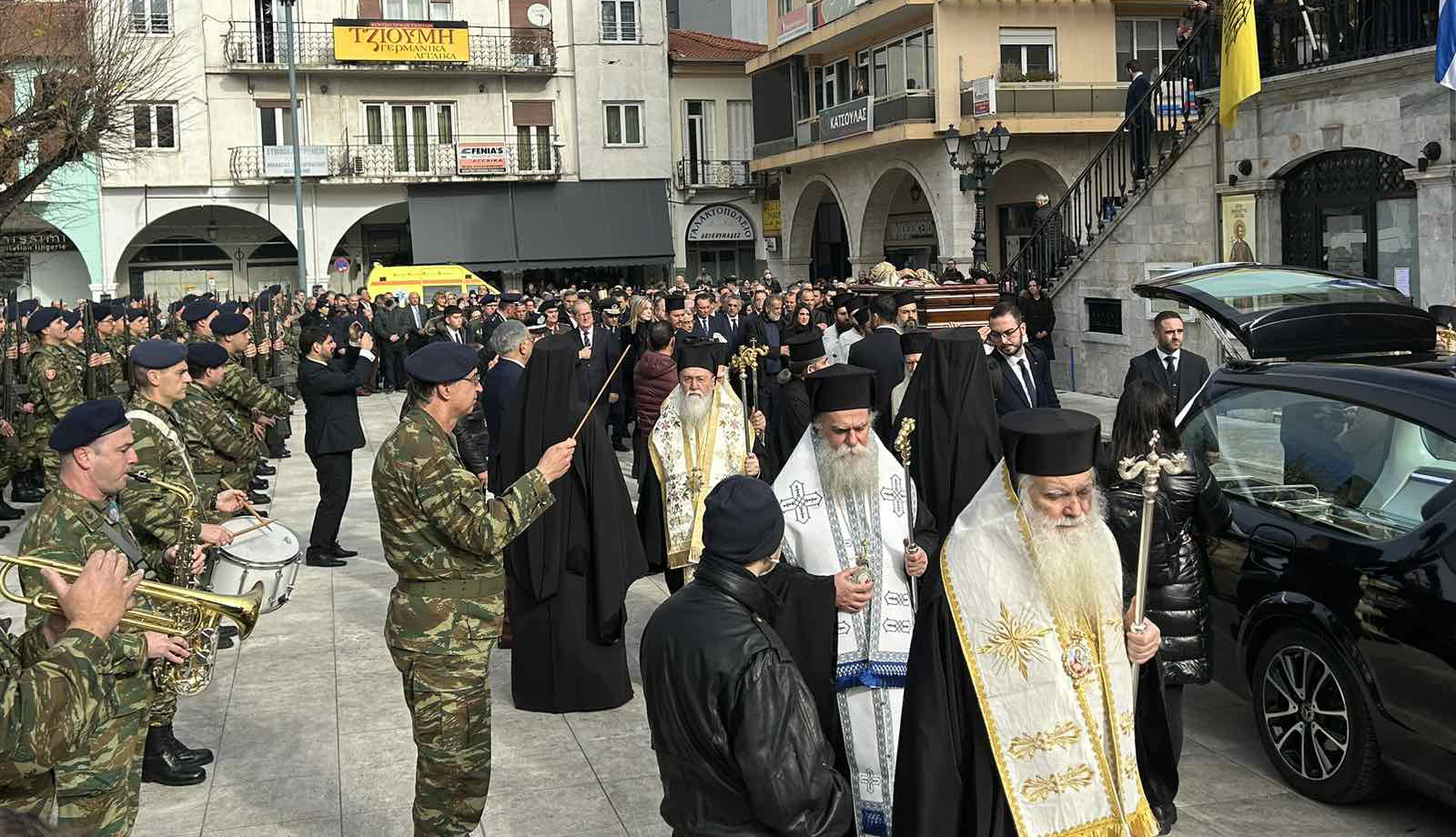 Τελευταίο αντίο στον μητροπολίτη Μαντινείας και Κυνουρίας κυρό Αλέξανδρο