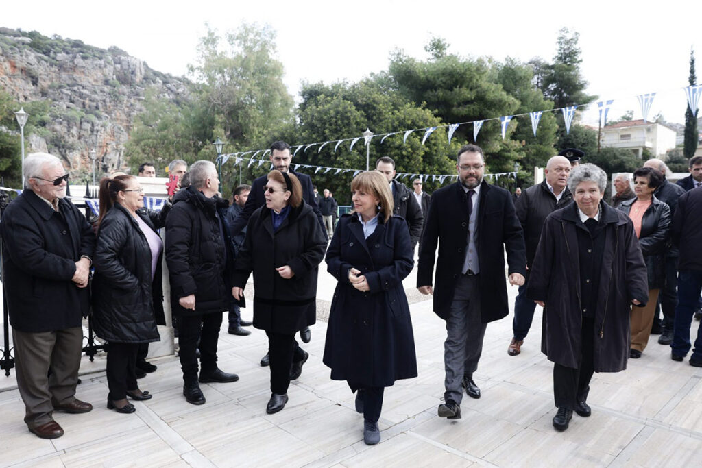 Σακελλαροπούλου Νέα Επίδαυρος εγκαίνια κάστρο Πιάδα (7)