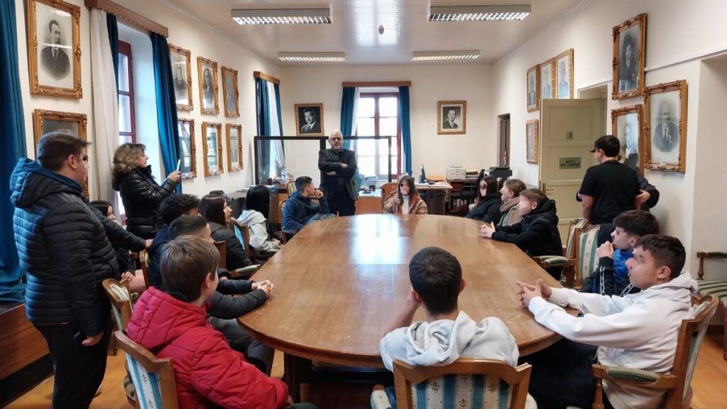 Επίσκεψη μαθητών 1ου Γυμνασίου Ναυπλίου στο Δημαρχείο