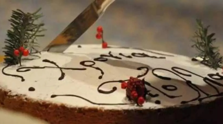 Το Επιμελητήριο Αργολίδας κόβει την πρωτοχρονιάτικη πίτα του