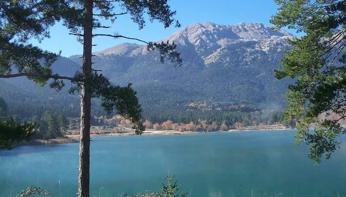 Ένας υδάτινος παράδεισος στην ορεινή Κορινθία