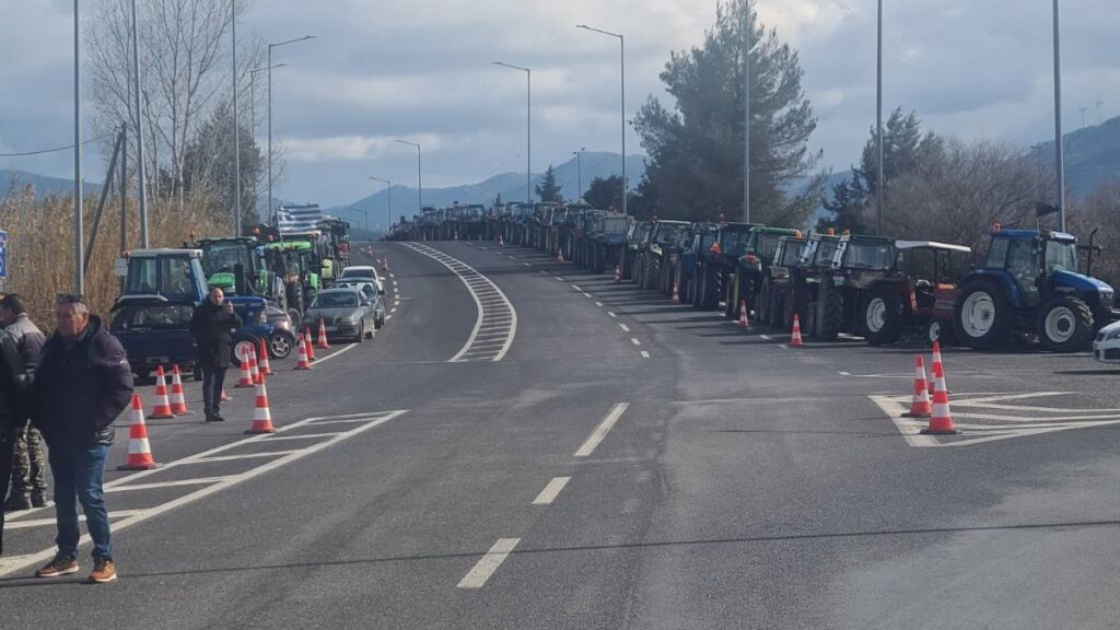 Μπλόκο αγροτών Βοιωτία