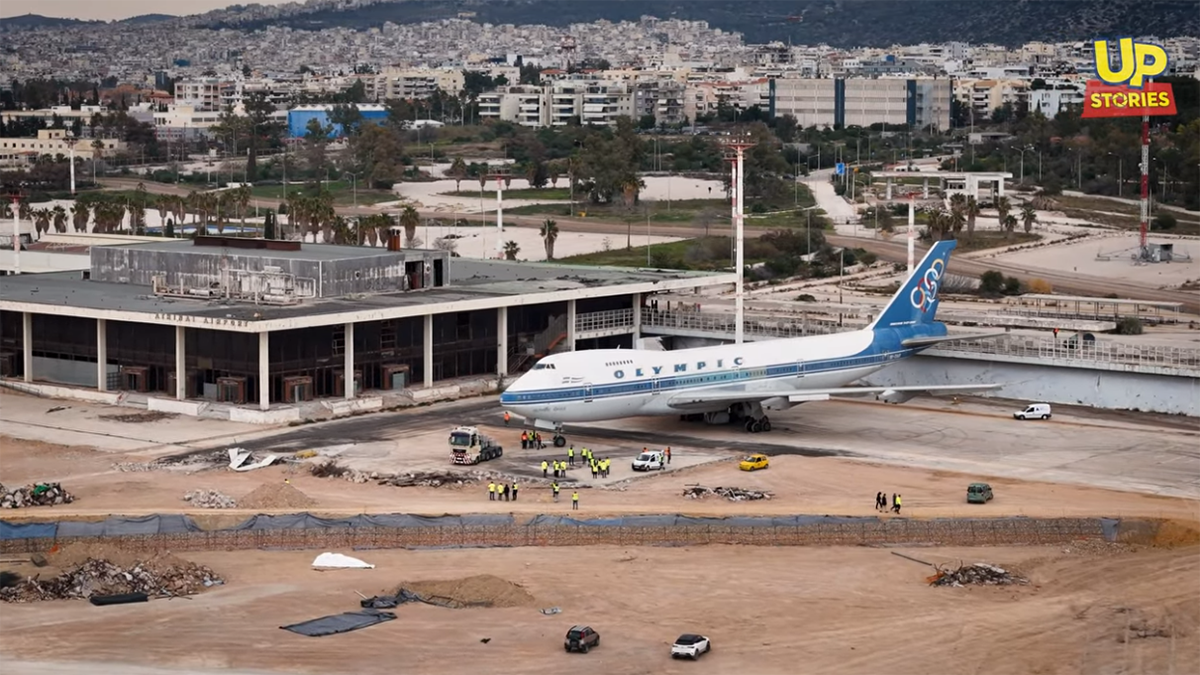 Το Boeing 747 της Ολυμπιακής Αεροπορίας πήρε μόνιμη θέση στην ιστορία του Ελληνικού (Βίντεο)