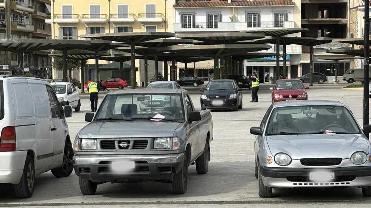 Βροχή οι κλήσεις από την τροχαία στη λαϊκή του Άργους