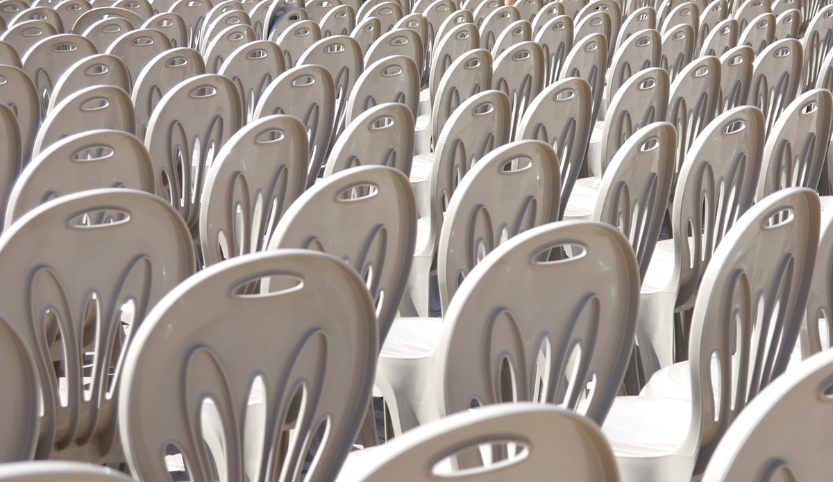 Θα γέμιζε το Ολυμπιακό στάδιο με καρέκλες που θα αγόραζε – Πόσα ξόδεψε το Ναύπλιο για να τις νοικιάσει