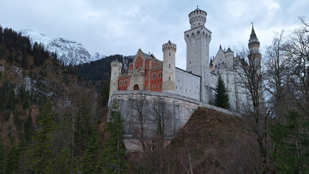 Νόισβανσταϊν: Ένα ονειρικό κάστρο στην καρδιά της Βαυαρίας