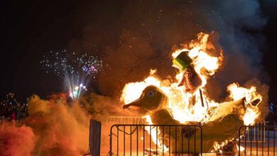Αναπλιώτικο καρναβάλι 2024 Ναύπλιο καύση καρνάβαλου καρναβαλική παρέλαση
