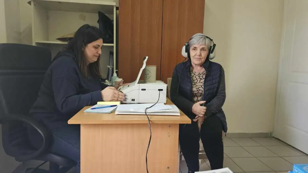 Οι πρώτοι καρποί της εξωστρεφούς πολιτικής του Δήμου Ναυπλιέων – Δωρεάν εξέταση ακοής στο ΚΑΠΗ
