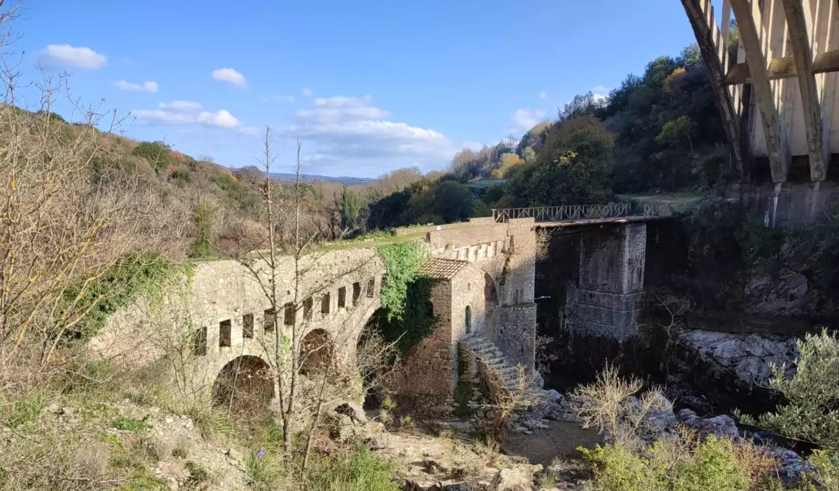 Καρύταινα: Η νέα γέφυρα κρίνεται επικίνδυνη και απειλεί και την παλιά