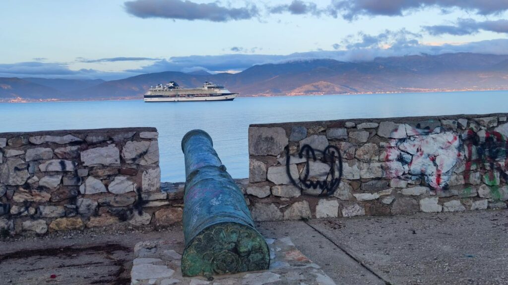 krouazieroploio nafplio 1