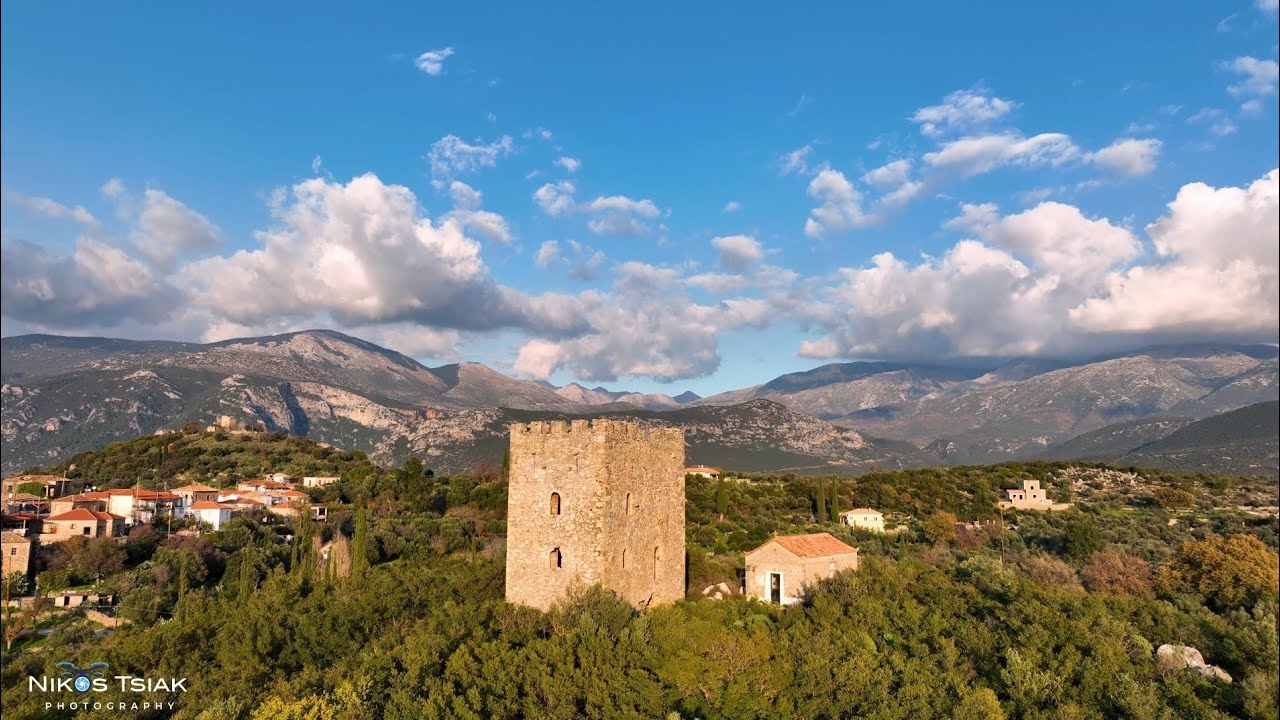 Μία Μάλτα στην Πελοπόννησο και ο τριώροφος Πύργος με τη ξύλινη γέφυρα