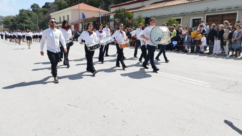 parelasi nafplio 25 martiou 1