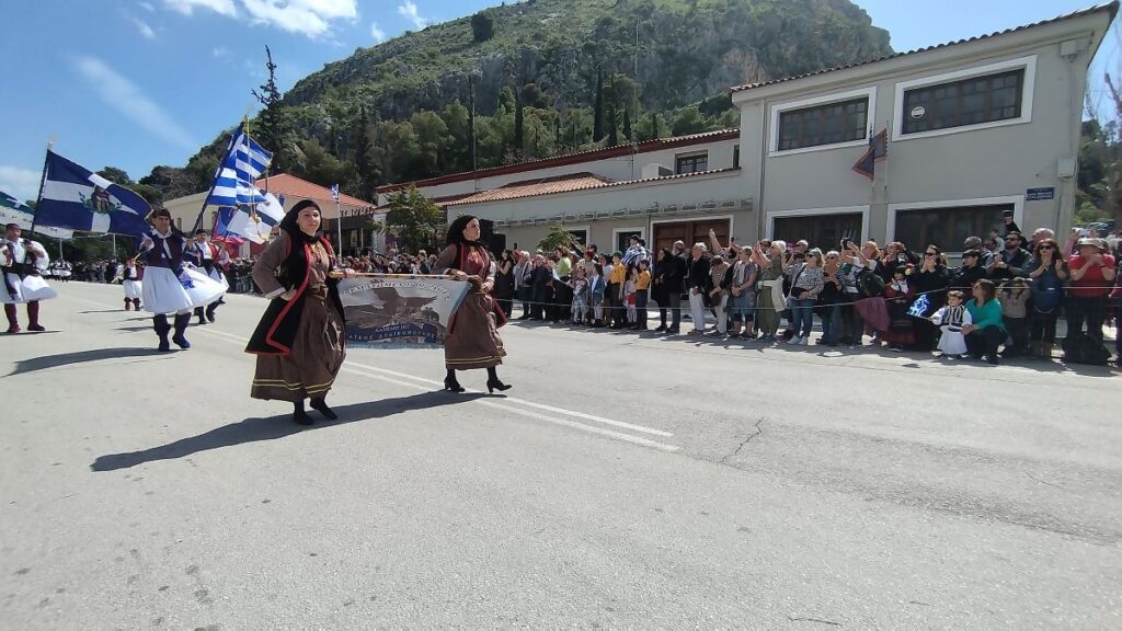 parelasi nafplio 25 martiou 12