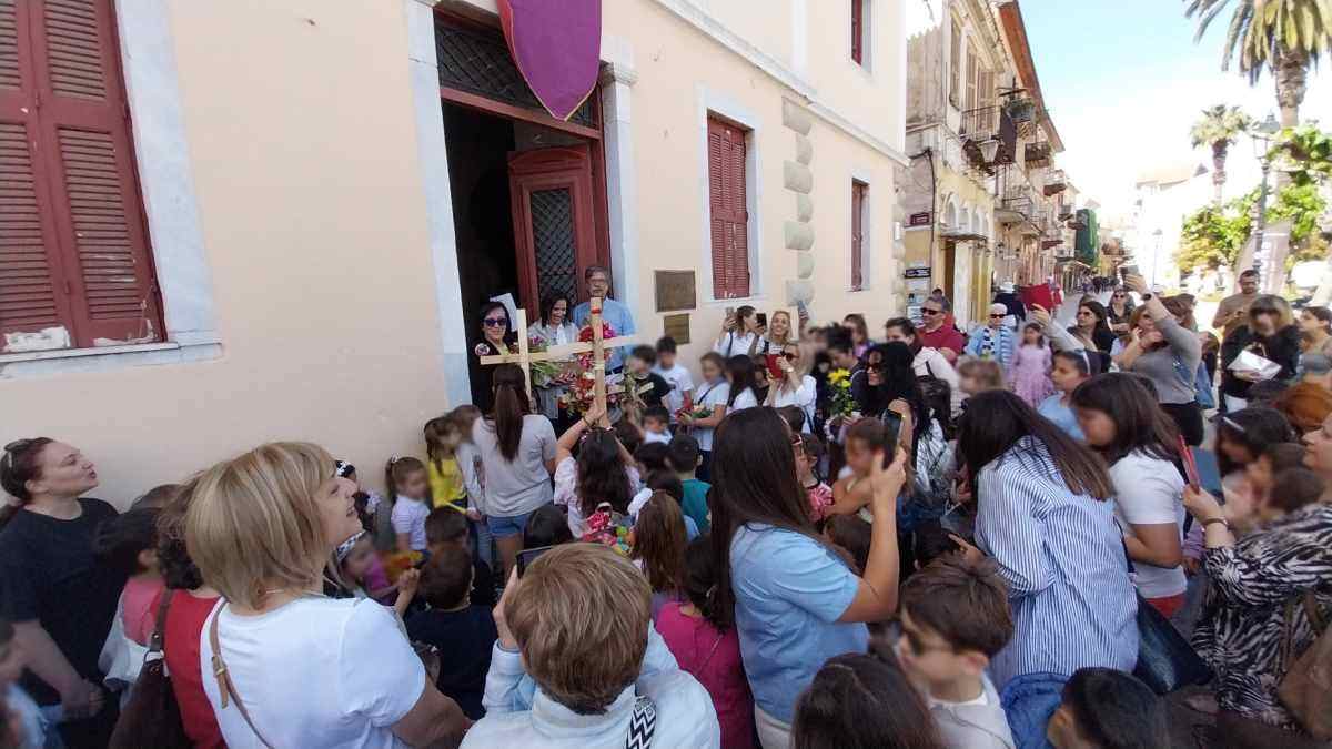 Ναύπλιο: Τα κάλαντα του Λαζάρου στο Δημαρχείο