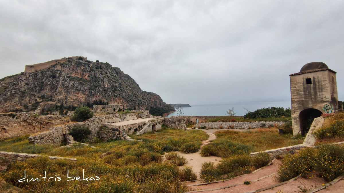 Συνθήκες Σαχάρας στην Πελοπόννησο – Πνιγμένο στη σκόνη το Ναύπλιο