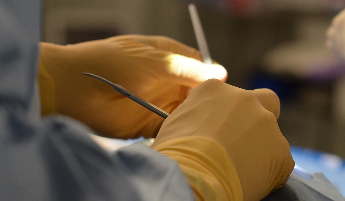 Κόρινθος: Χειρουργός είχε ξεχάσει ιατρικό εργαλείο μέσα στον ασθενή