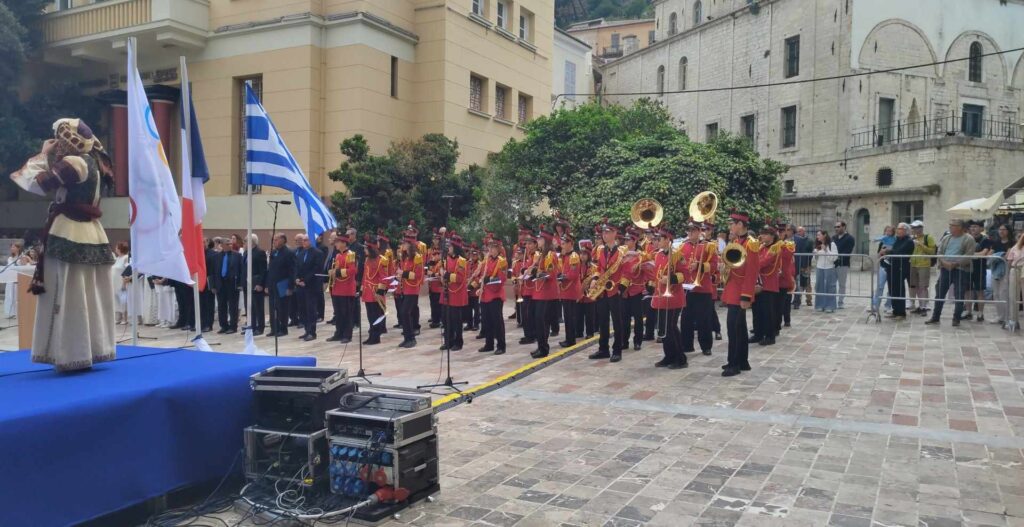 Η Ολυμπιακή φλόγα στο Ναύπλιο Ολυμπιακοί αγώνες Παρίσι 2024