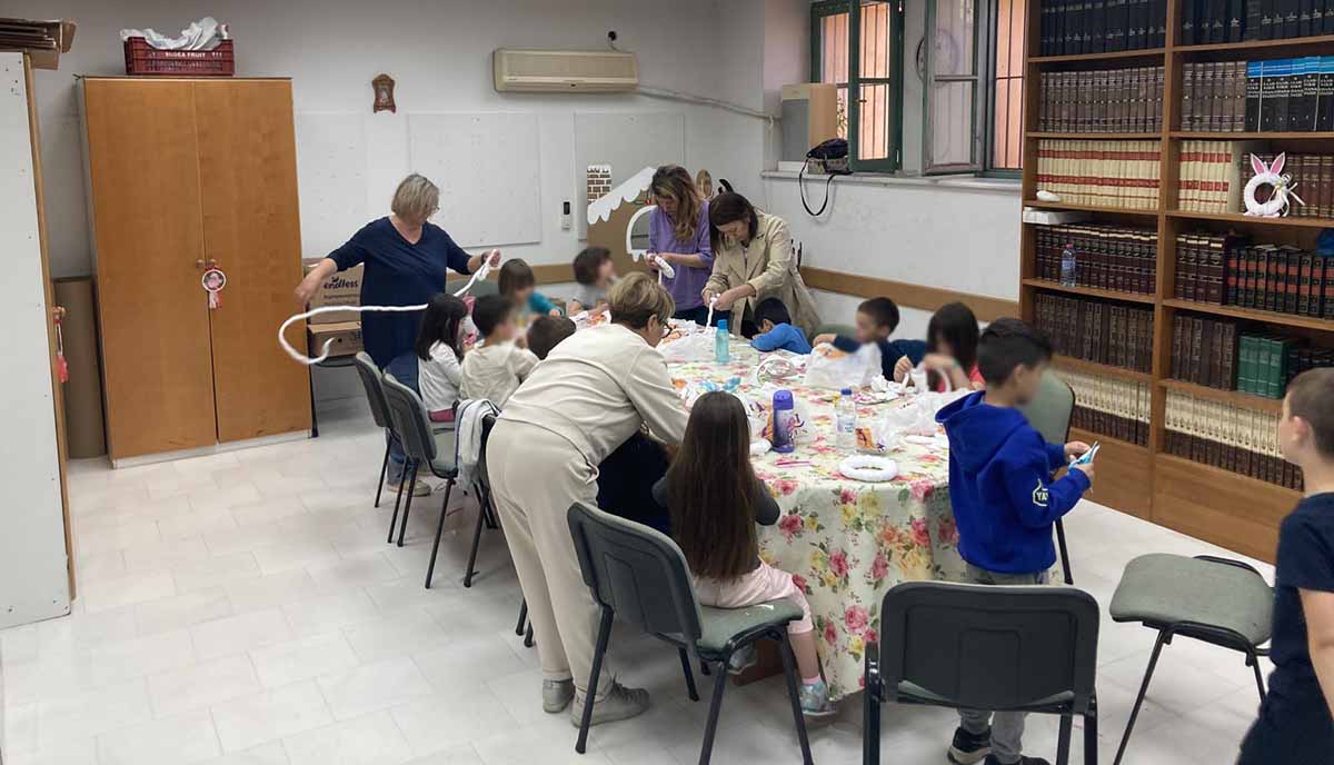 Εργαστήριο Πασχαλινής κατασκευής στην Αγία Τριάδα