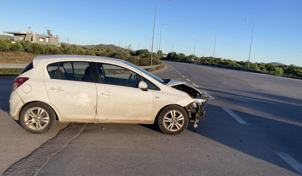 Τροχαίο ατύχημα στην Πουλλακίδα Δρόμος Αρχαιοτήτων