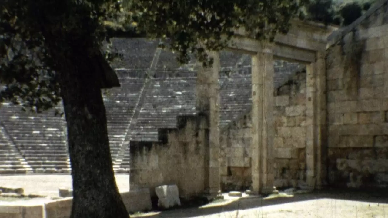 Εκδρομή στο Αρχαίο Θέατρο Επιδαύρου το 1967