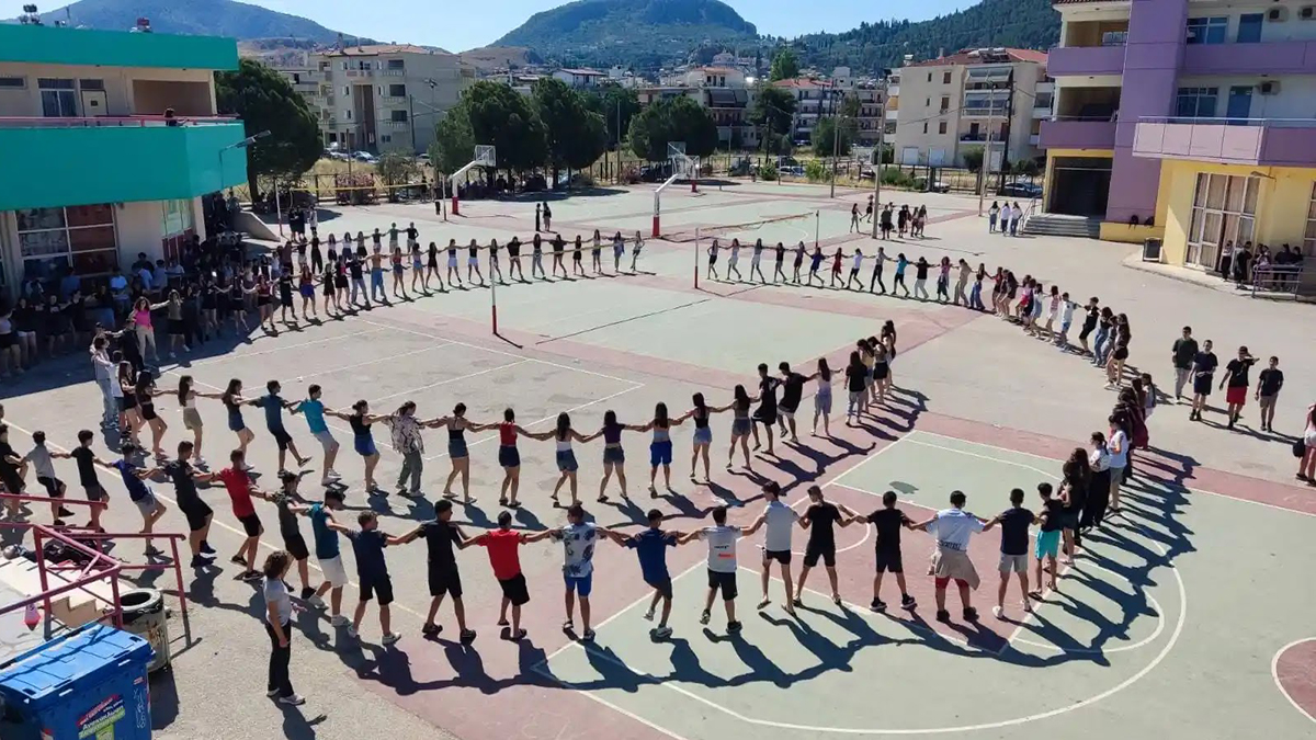 Γυμνάσια Ναυπλίου: Ένας τεράστιος χορευτικός κύκλος πριν τις εξετάσεις