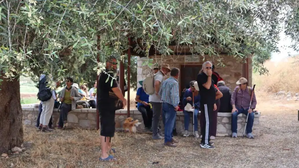Περιπατητές στα Ίρια