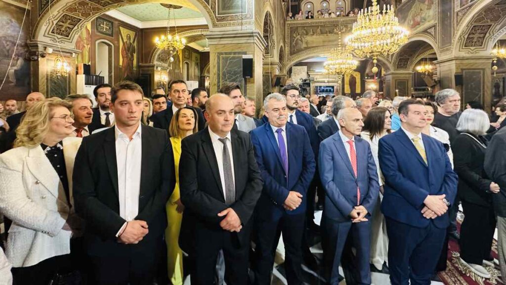 Επίσημοι Άγιο Πέτρο