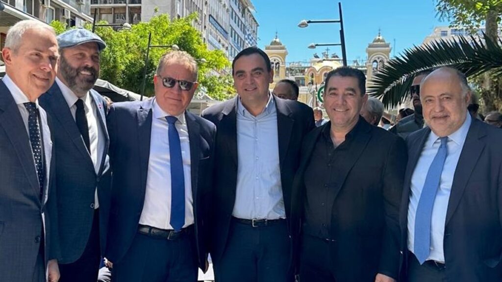 andriantas petrompeis mauromixalis - Αποκαλυπτήρια ανδριάντα Πετρομπέη Μαυρομιχάλη