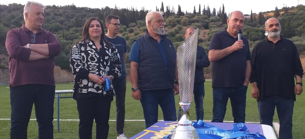 Απονομή Κυπέλλου και μεταλλίων στην Πρωταθλήτρια ομάδα του πρώτου ομίλου της Α2 κατηγορίας της Ε.Π.Σ. Αργολίδας του Νέου Αχιλλέα Φιχτίων