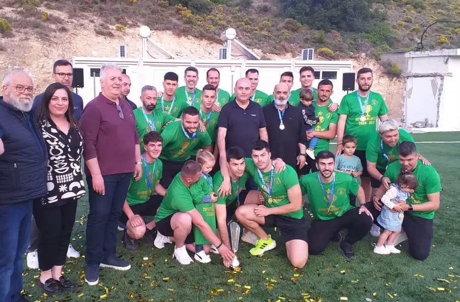 Απονομή Κυπέλλου και μεταλλίων στην Πρωταθλήτρια ομάδα του πρώτου ομίλου της Α2 κατηγορίας της Ε.Π.Σ. Αργολίδας του Νέου Αχιλλέα Φιχτίων