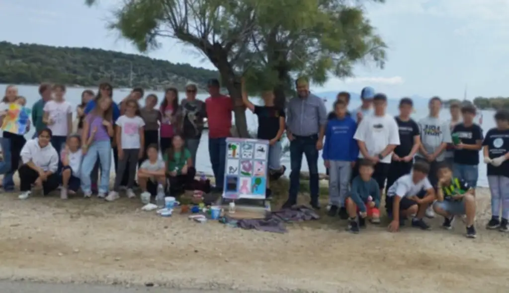 Δημοτικό Σχολείο Αρχαίας Επιδαύρου δράση ταϊστρες