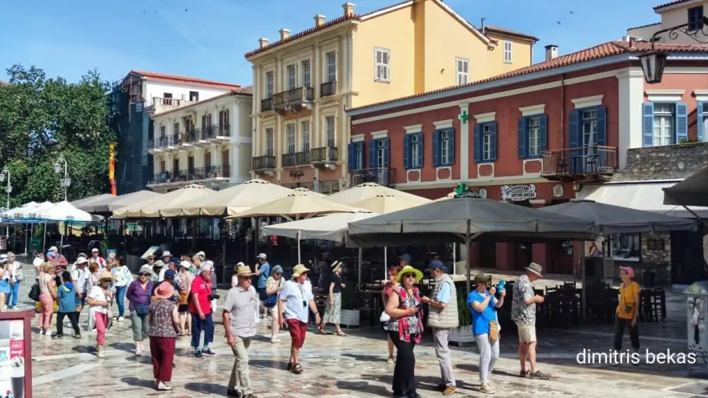 Ναύπλιο κόσμος τουρίστες
