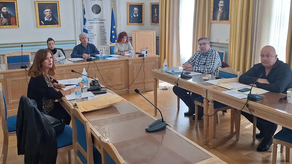 Συνεδρίαση Περιφερειακής Επιτροπής: Κρίσιμες αποφάσεις για έργα, ασφάλεια και πρόληψη πυρκαγιών