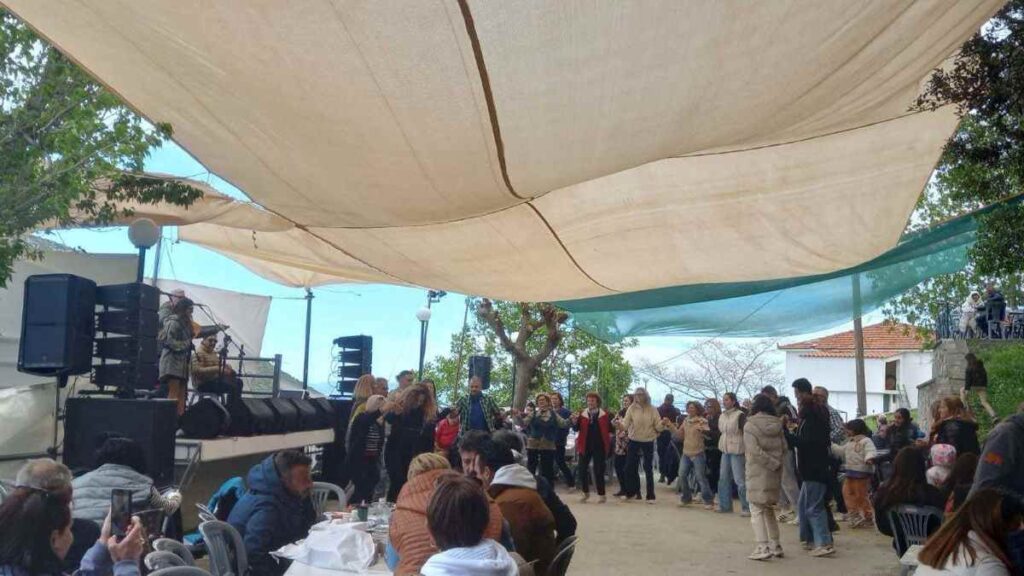 Πρωτομαγιά στην Κρύα Βρύση
