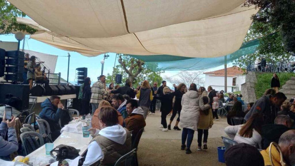 Πρωτομαγιά στην Κρύα Βρύση