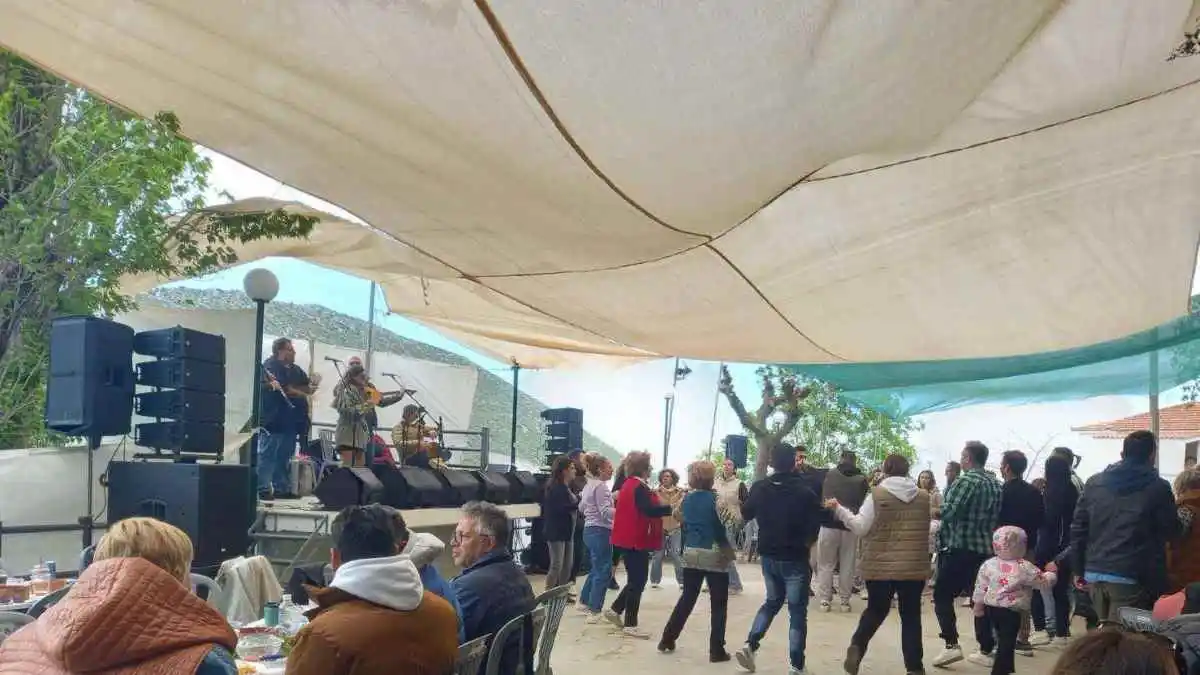 Πρωτομαγιά στην Κρύα Βρύση Αργολίδας