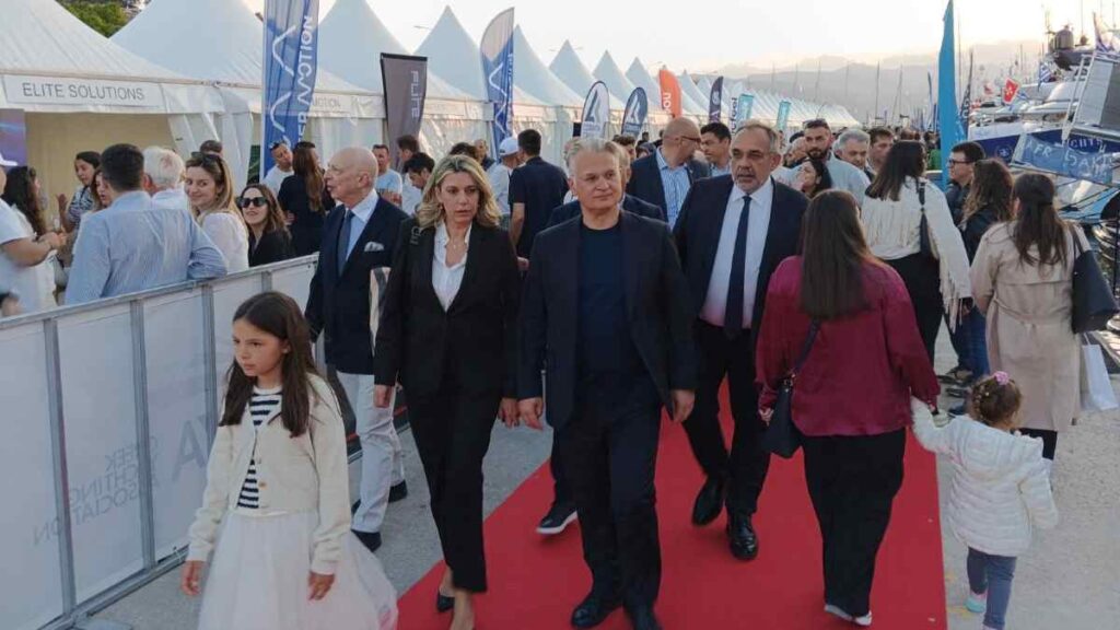Πτωχός mediterannean yacht