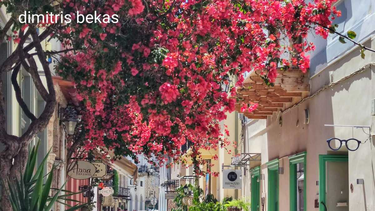 Ερωτικό τρίγωνο στην Πελοπόννησο: Μια ερωτική ιστορία στο Ναύπλιο