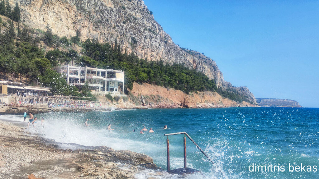 Αρβανιτιά μπάνια κύματα Ναύπλιο