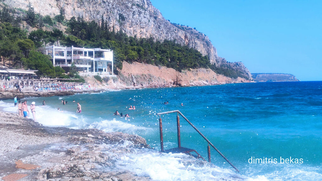 Αρβανιτιά μπάνια κύματα Ναύπλιο