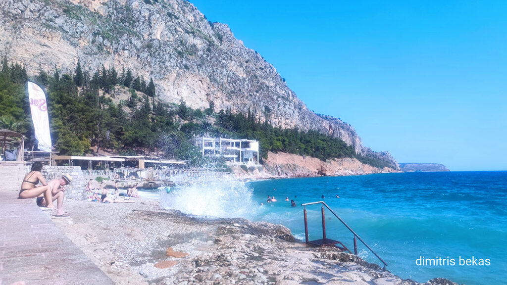 Αρβανιτιά μπάνια κύματα Ναύπλιο