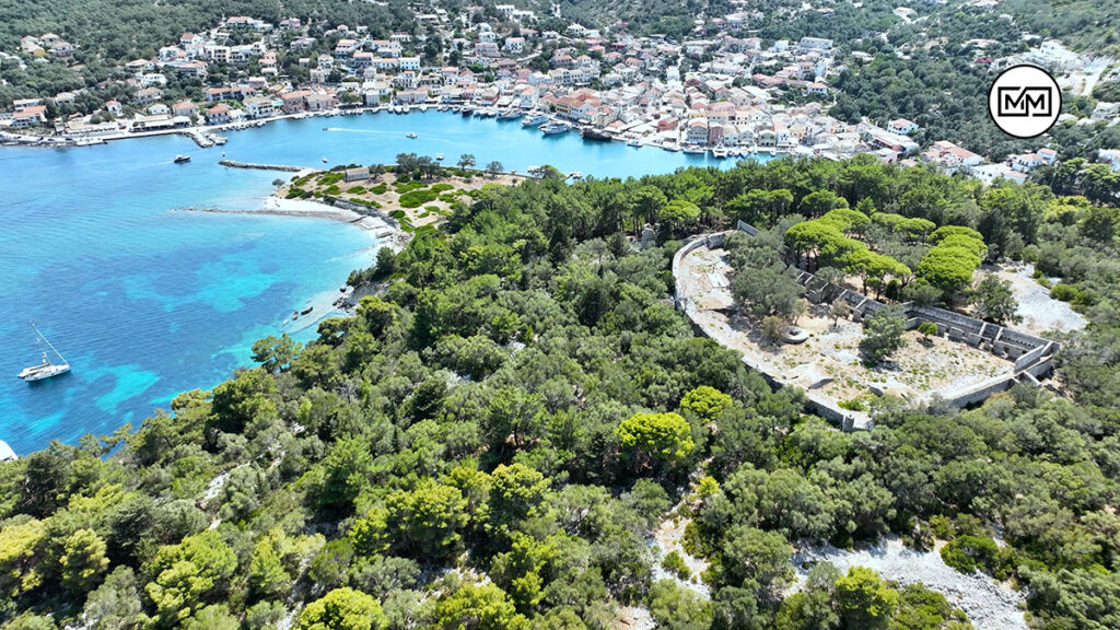 Γάιος Παξών