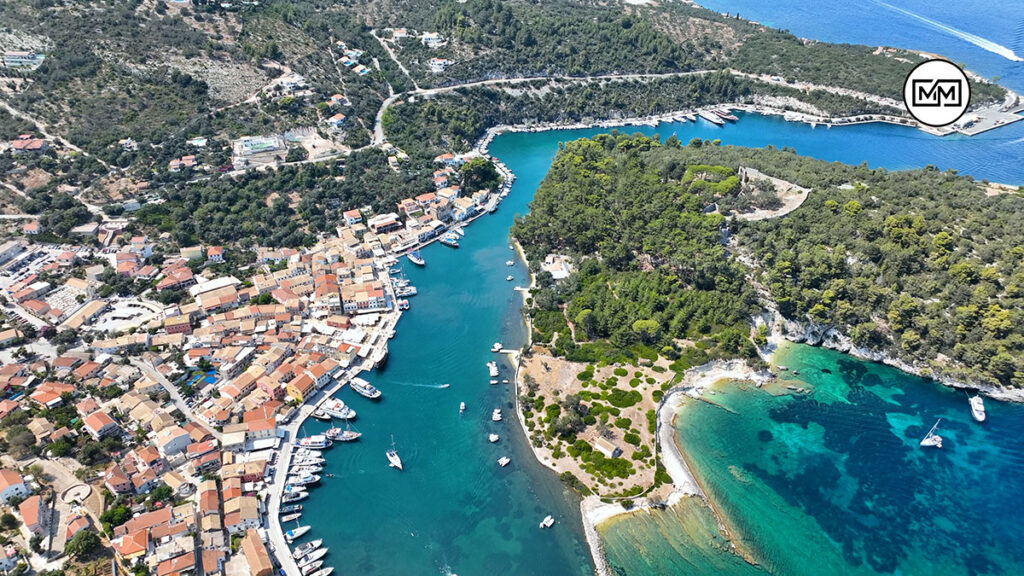 Γάιος Παξών