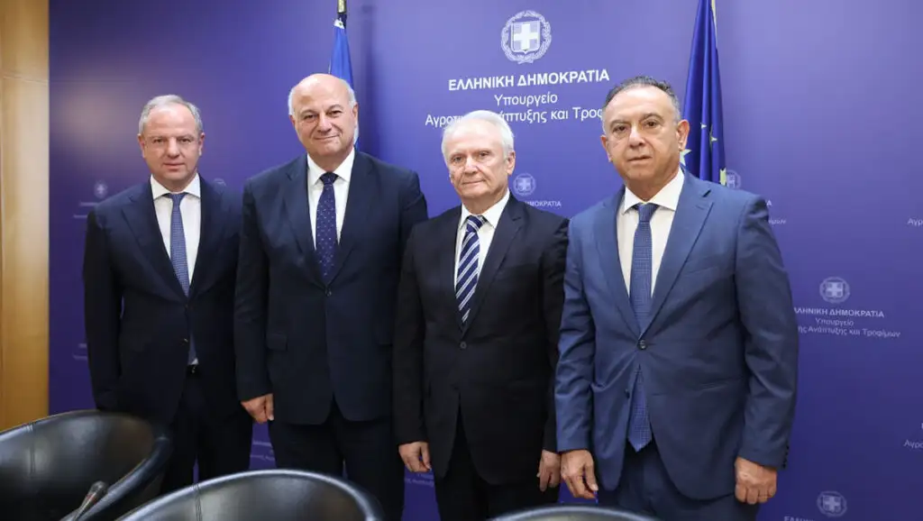 Γιάννης Ανδριανός ΥΠΑΑΤ τελετή παράδοσης παραλαβής